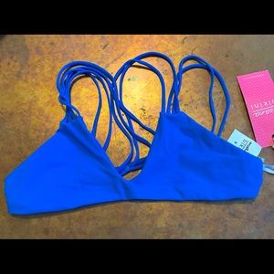 NWT Moana Bikini Top